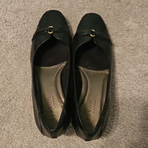 Aravon Black Loafers with Gold Accent